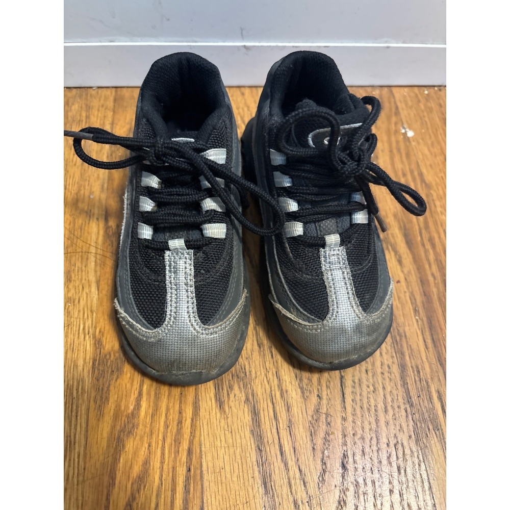 Nike Boys Air Max Sneakers Black/Silver Size 9.5C Pre-Owned Fair Condition